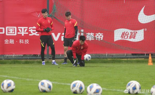一代女皇艳史79分钟三级